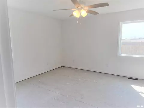356 E Cypress Rd, Canton, IL 61520 photo 22