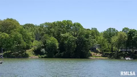 224 Northshore Pl, Dahinda, IL 61428