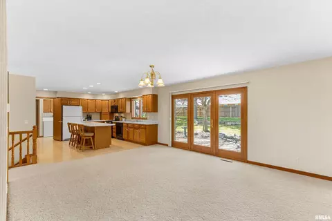 1817 Robin Ave, Morton, IL 61550 photo 6