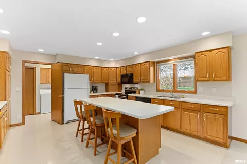 1817 Robin Ave, Morton, IL 61550 photo 9