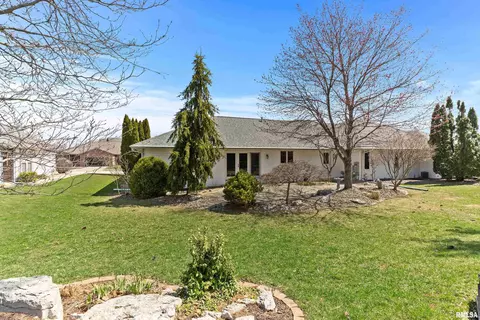 1817 Robin Ave, Morton, IL 61550 photo 3