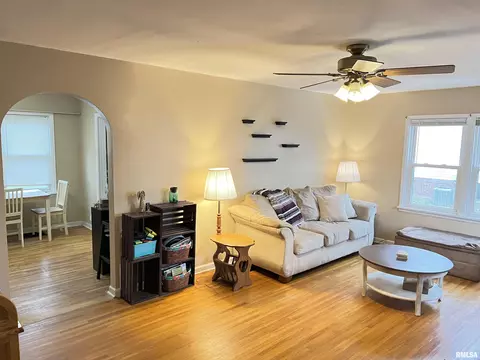 129 Normal St, Macomb, IL 61455 photo 8