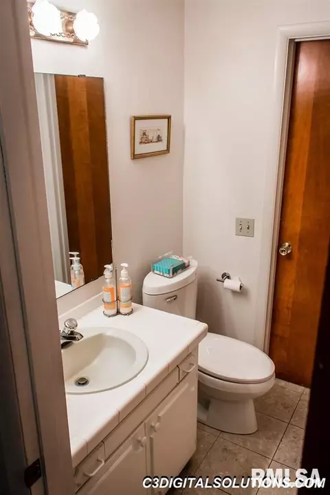 7 Marty Ln, Macomb, IL 61455 photo 18