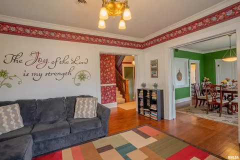 506 W Broad St, Roanoke, IL 61561 photo 16