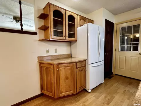 1172 Stacy Ln, Macomb, IL 61455 photo 9