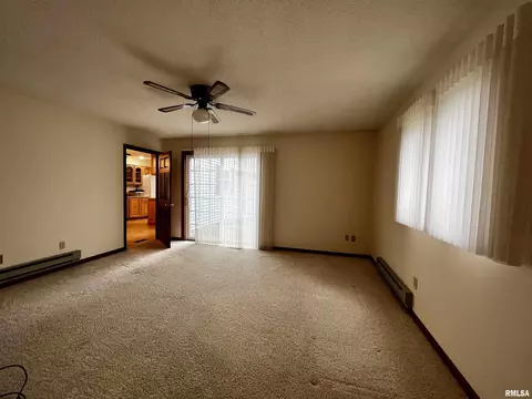 1172 Stacy Ln, Macomb, IL 61455 photo 13