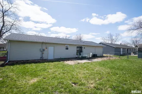802 E 3rd St, Glasford, IL 61533 photo 44