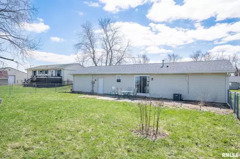 802 E 3rd St, Glasford, IL 61533 photo 42