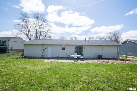 802 E 3rd St, Glasford, IL 61533 photo 43
