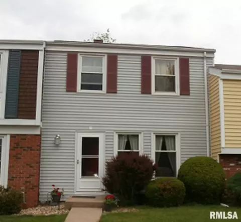 60 Carriage Hl, Macomb, IL 61455 photo 1