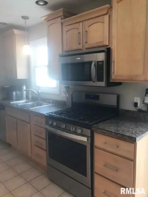 60 Carriage Hl, Macomb, IL 61455 photo 5