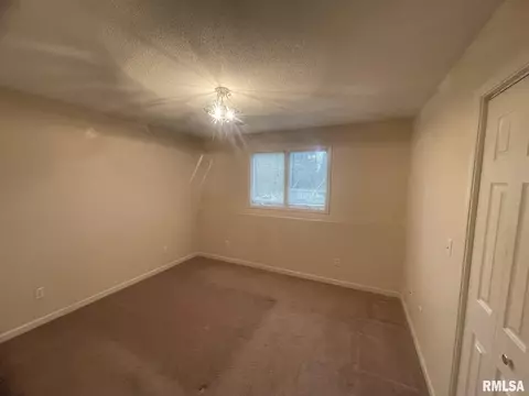 77 Queenwood Rd, Morton, IL 61550 photo 11