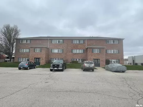77 Queenwood Rd, Morton, IL 61550 photo 1