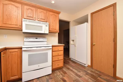 9344 W Lake Camelot Dr, Mapleton, IL 61547 photo 22