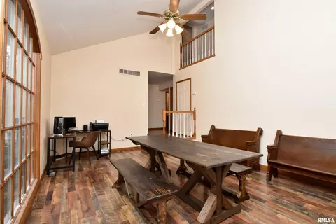 9344 W Lake Camelot Dr, Mapleton, IL 61547 photo 4