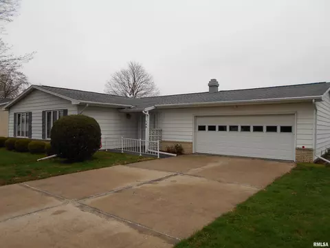 148 James Dr, Macomb, IL 61455 photo 15