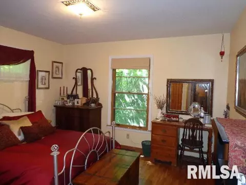 821 Orchard Dr, Macomb, IL 61455 photo 18