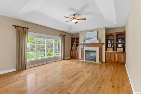 1602 Robin Ct, Morton, IL 61550 photo 9