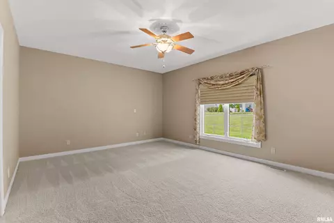 1602 Robin Ct, Morton, IL 61550 photo 27
