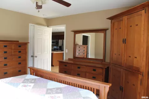 646 Bittersweet Ave, Germantown Hills, IL 61548 photo 12