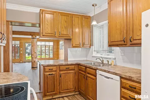 512 S Mathis Ave, Morton, IL 61550 photo 8