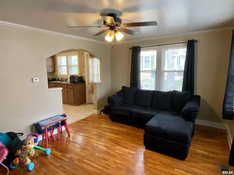 318 E Franklin St, Macomb, IL 61455 photo 5