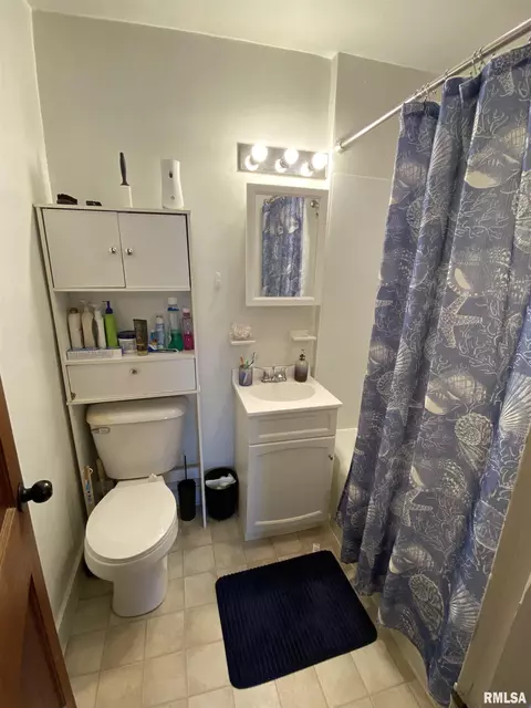 318 E Franklin St, Macomb, IL 61455 photo 12