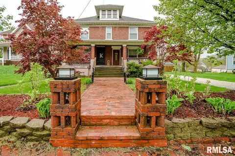 238 W Pine St, Canton, IL 61520 photo 2