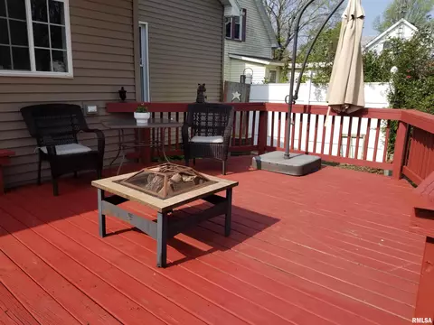 243 E Olive St, Canton, IL 61520 photo 36