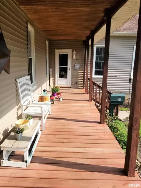 243 E Olive St, Canton, IL 61520 photo 29