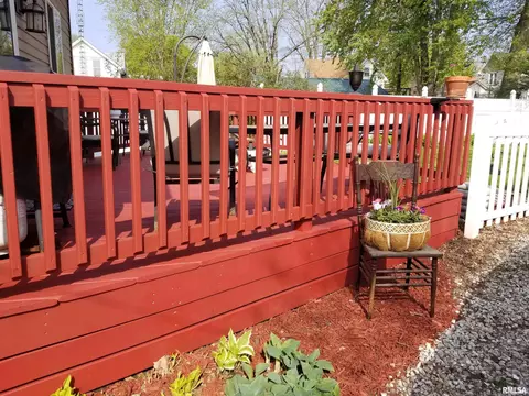 243 E Olive St, Canton, IL 61520 photo 37