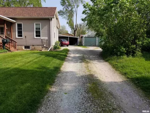 243 E Olive St, Canton, IL 61520 photo 42