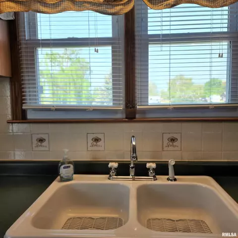 9510 S Mapleton Rd, Mapleton, IL 61547 photo 11