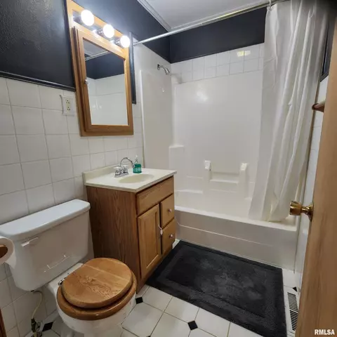 9510 S Mapleton Rd, Mapleton, IL 61547 photo 17