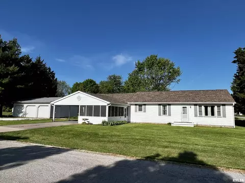 712 N State St, Macomb, IL 61455 photo 1