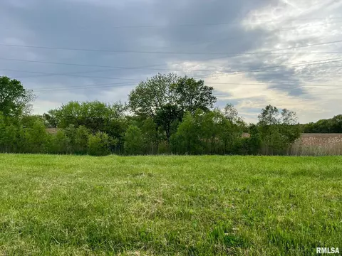7017 N Water Oak Dr, Edwards, IL 61528