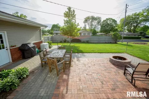 309 W Gloria Dr, Eureka, IL 61530 photo 29