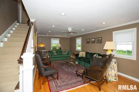 309 W Gloria Dr, Eureka, IL 61530 photo 8