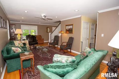 309 W Gloria Dr, Eureka, IL 61530 photo 9
