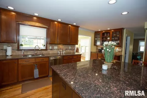 309 W Gloria Dr, Eureka, IL 61530 photo 19