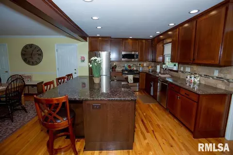309 W Gloria Dr, Eureka, IL 61530 photo 15