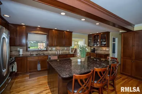 309 W Gloria Dr, Eureka, IL 61530 photo 11