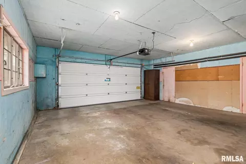 120 E High Point Rd, Peoria, IL 61614 photo 34