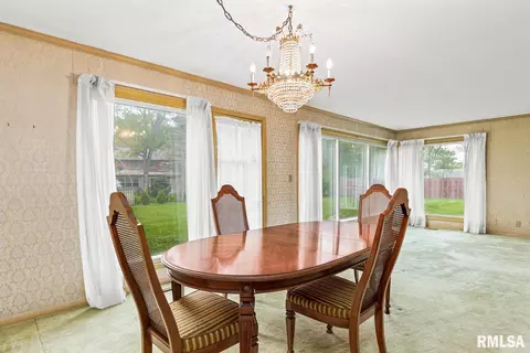 120 E High Point Rd, Peoria, IL 61614 photo 11