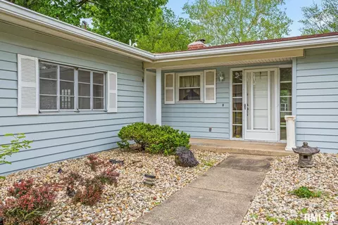 120 E High Point Rd, Peoria, IL 61614 photo 4