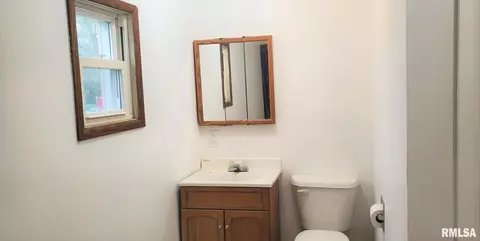 102 Stanley St, Bryant, IL 61519 photo 3