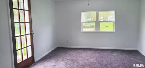 102 Stanley St, Bryant, IL 61519 photo 2