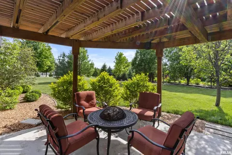 11011 N Moonstone Ct, Dunlap, IL 61525 photo 17