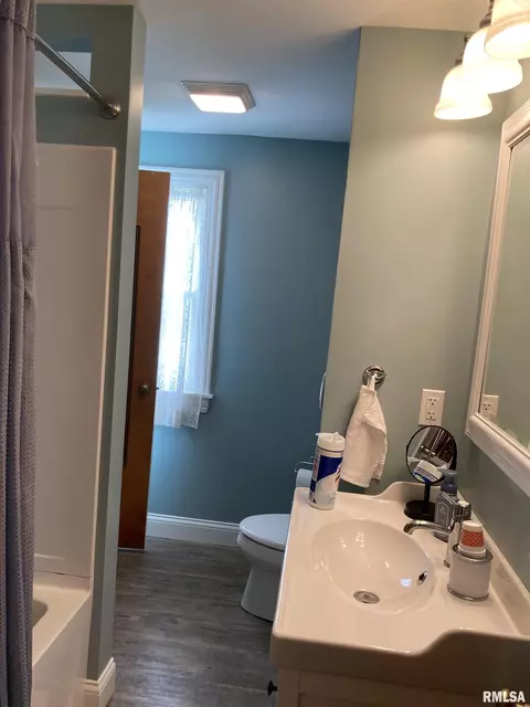 1002 State St, Washington, IL 61571 photo 9