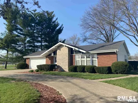 902 S Candy Ln, Macomb, IL 61455 photo 6